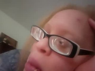 albinoqueen 0 y. o. 