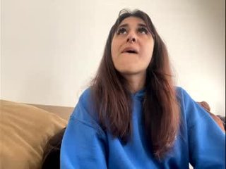raiyvyn 18 y. o. teen couple with sensual moans filling the chatroom