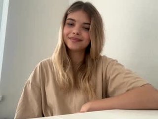 naughty_dreams_xo 18 y. o. 