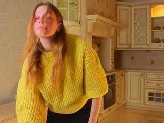 ozellaelazegui 18 y. o. 