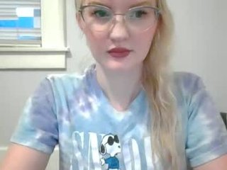 petite_cupcake 20 y. o. petite bdsm