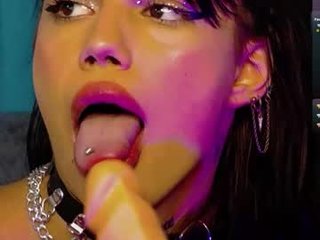 yasminstorm 18 y. o. teen cam babe wants to be fucked online as hard as possible