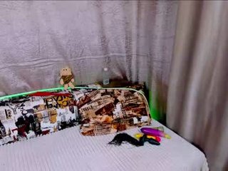 miss_bekker 50 y. o. cam girl presents anal squirting online