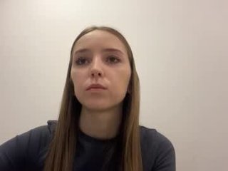 cinthiaprysock 18 y. o. teen cam girl plays with her tight pussy