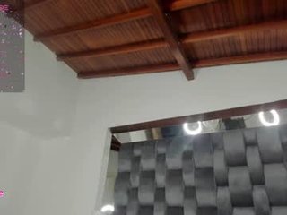 strong_girl_ 20 y. o. naked cam babe already knows how to cum and how to squirt online