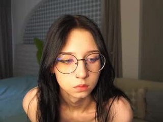 belle_phine 18 y. o. 