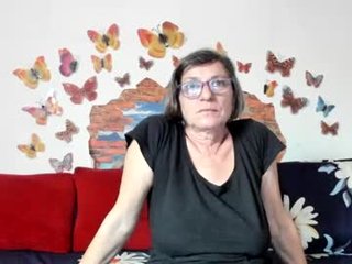 badgg 56 y. o. cam babe gets her ass fucked hard