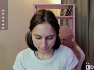 holly_pollyy 18 y. o. 