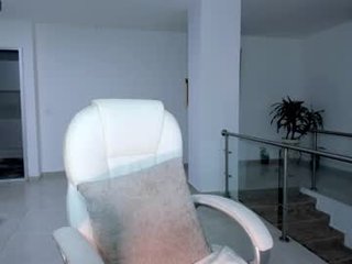 kaia_cam 24 y. o. spanish cam babe llows her boyfriend to fuck her properly on camera