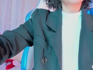 megan_ssmith_ 19 y. o. 