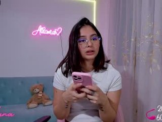 ailana__ 0 y. o. latina teen cam babe plays with her soaked hole online