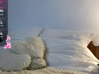 emmavayne 27 y. o. curvy english