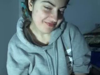 sexynyu18 25 y. o. young english