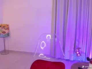 missbunnygirl 21 y. o. cam girl spreads her legs and fuck online