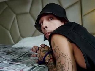 be_curiouss_ 19 y. o. 