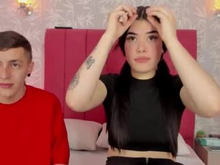 sweetttemptationn 19 y. o. close-up couple