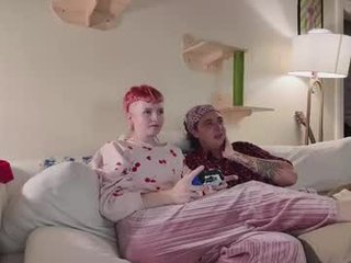 gary_guygags 0 y. o. naked cam girl wants fucks herself with sex toy in adult chatroom