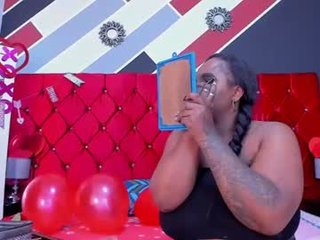 harleyevaans 25 y. o. curvy nudist