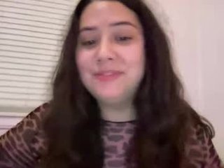 secretxsiren 26 y. o. curvy cum show