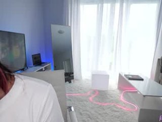 rainbowslut 24 y. o. fingering nudist