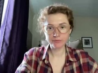 foxy_and_classy 0 y. o. cam babe wants her pussy fucked hard on camera