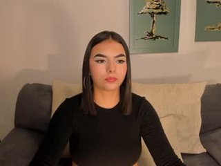 dannagibbs 20 y. o. teen cam babe spread her legs to get her holes good fucked online