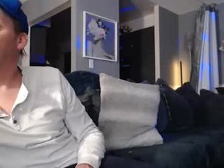 claudia_ian 0 y. o. big tits live sex action in the chatroom