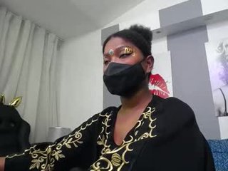 kavya_suri_ 22 y. o. horny cam babe - her special appeal is wet little pussy and naked body 