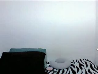 amanda_callum_ 20 y. o. young ohmibod