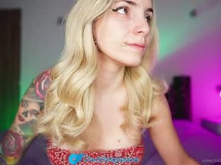 daddyspixxie 20 y. o. young pussy