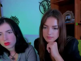 rose_style 18 y. o. teen cam girl plays with her tight pussy