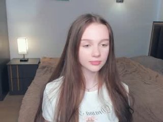 hwadwellingham 18 y. o. 