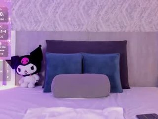 krystal_foxx 20 y. o. teen cam girl plays with her tight pussy