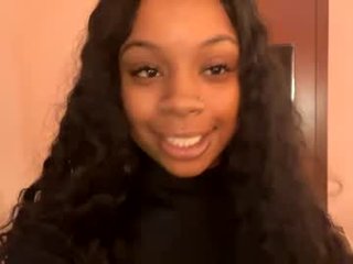 miamiworld 25 y. o. big tits cam babe is curious about squirting techniques