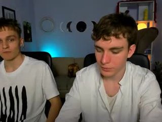 kael_rin 19 y. o. blonde teen cam babe plays with her tight asshole