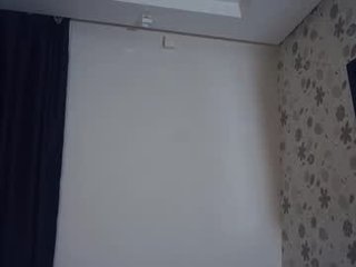 laurineleconey 18 y. o. 