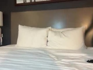 vixennviolet 18 y. o. young cum show