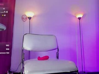 dayanna_tecca 0 y. o. explore the pleasure of deep live sex ang then squirt together with a horny slut