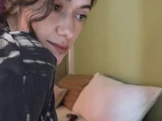 shamahasla 22 y. o. teen cam babe in lingerie enjoys erotic live sex online