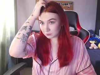 redhaired_kitty 19 y. o. redhead russian cam wants shares her fantastic orgasm with the world on camera