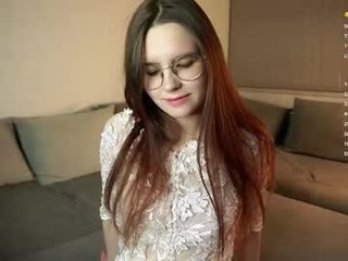 antonettemalchow 18 y. o. 