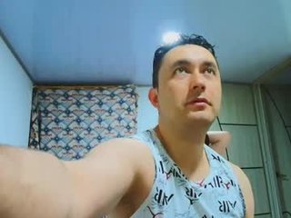 jeremmyandstacy_ 28 y. o. webcam couple fucks with an enormous live sex toy