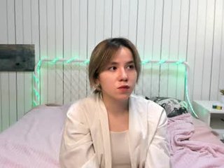 launakohan 18 y. o. young english