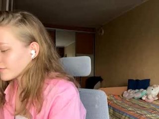 latoyiacuculich 18 y. o. 