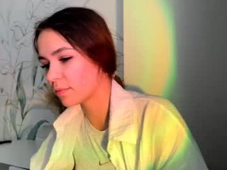 kareentrueax 18 y. o. 
