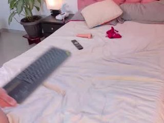 _dasha__ 19 y. o. teenage cam girl plays with her ass hole