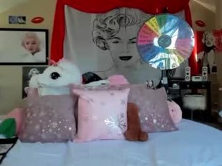texaspeach69 0 y. o. blonde milf cam whore is really good in sucking and fucking