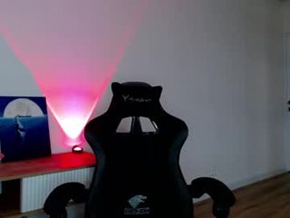 princessshy___ 19 y. o. young nudist