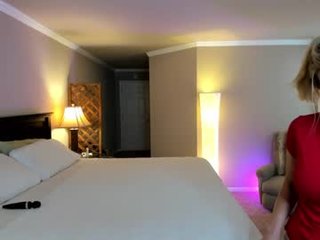 jessryan 45 y. o. cam milf fucks herself with sex toys online