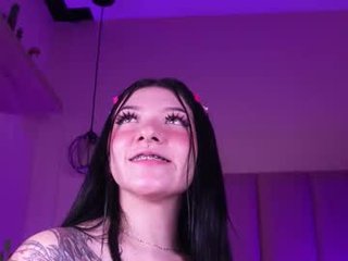 dolcexx 20 y. o. this juicy cam babe with hot ass learns how to squirt online
